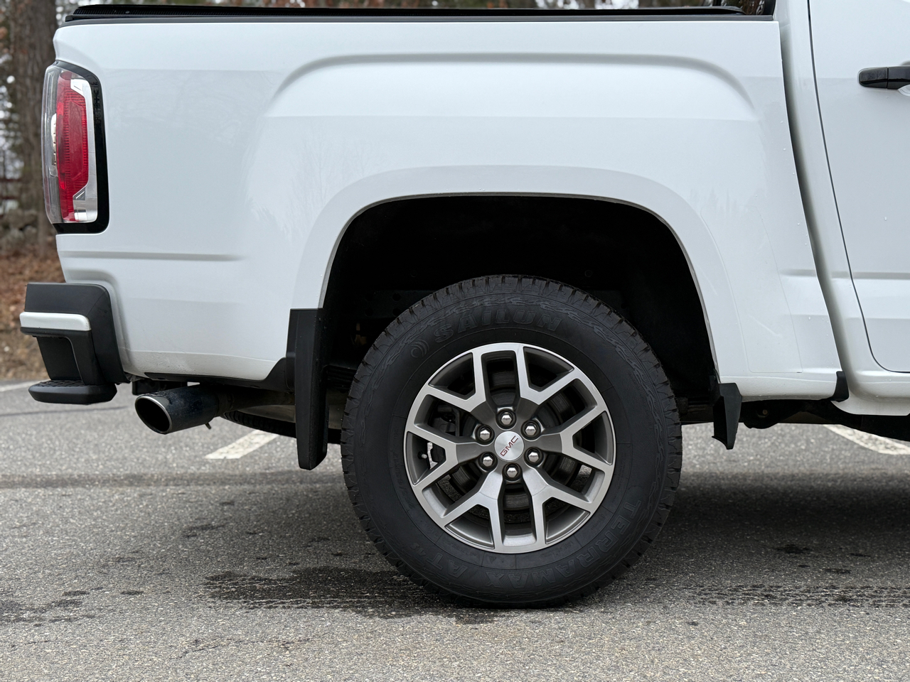 GMC Canyon 4WD Crew Cab 128" AT4 w/Leather 2021