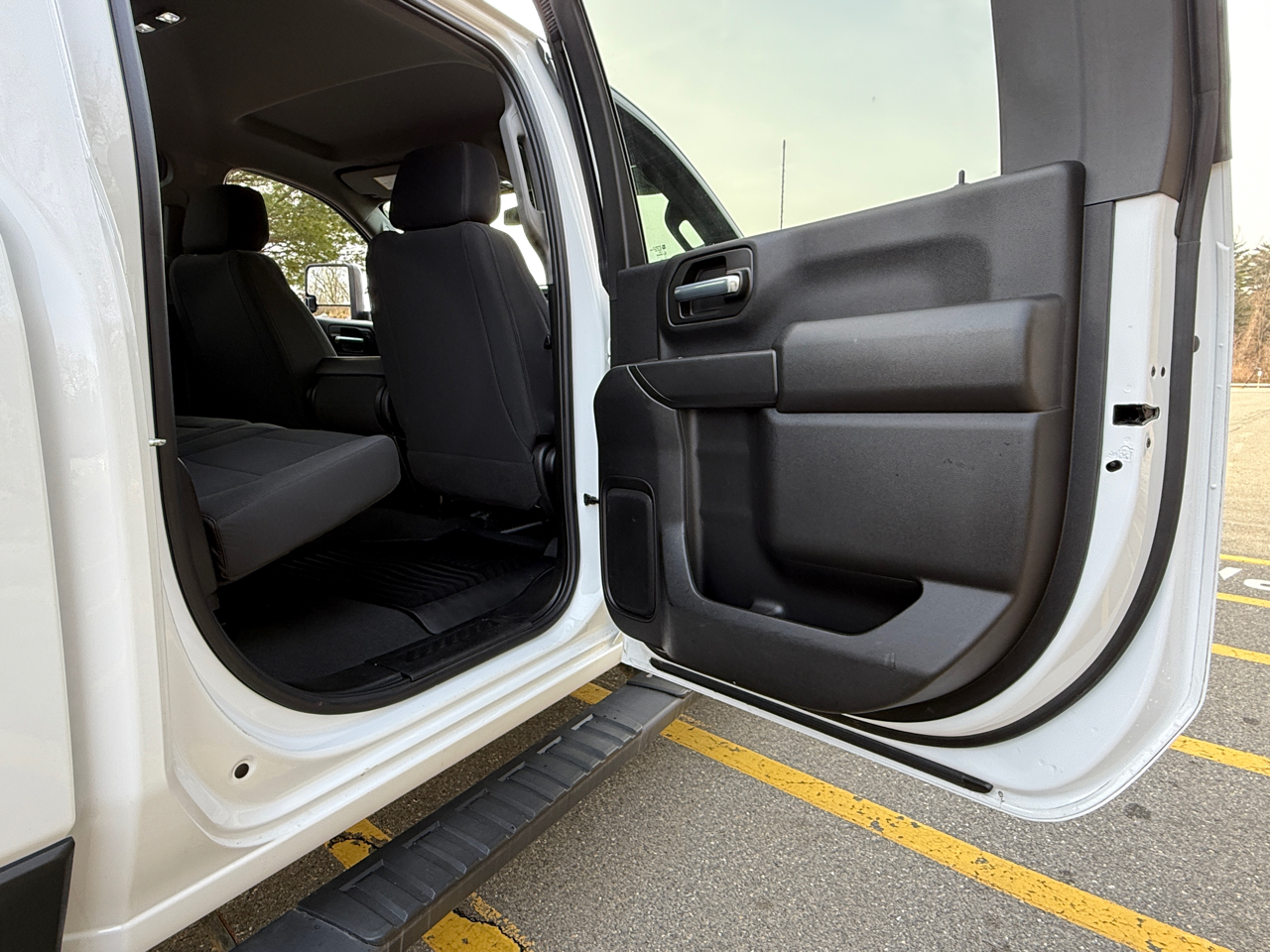 Chevrolet Silverado 2500HD 4WD Crew Cab 159" Custom 2022