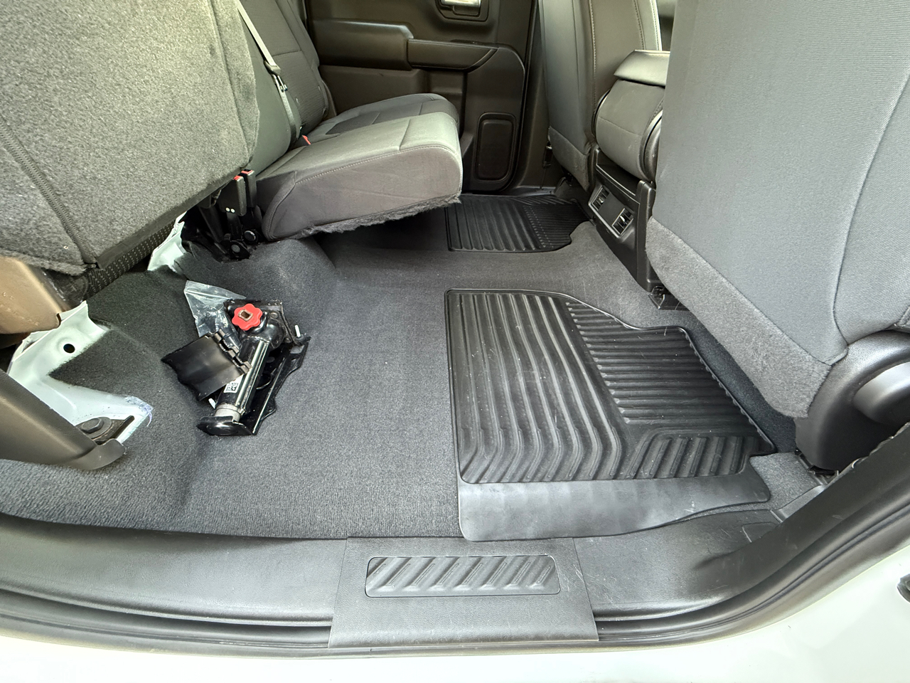 Chevrolet Silverado 2500HD 4WD Crew Cab 159" Custom 2022