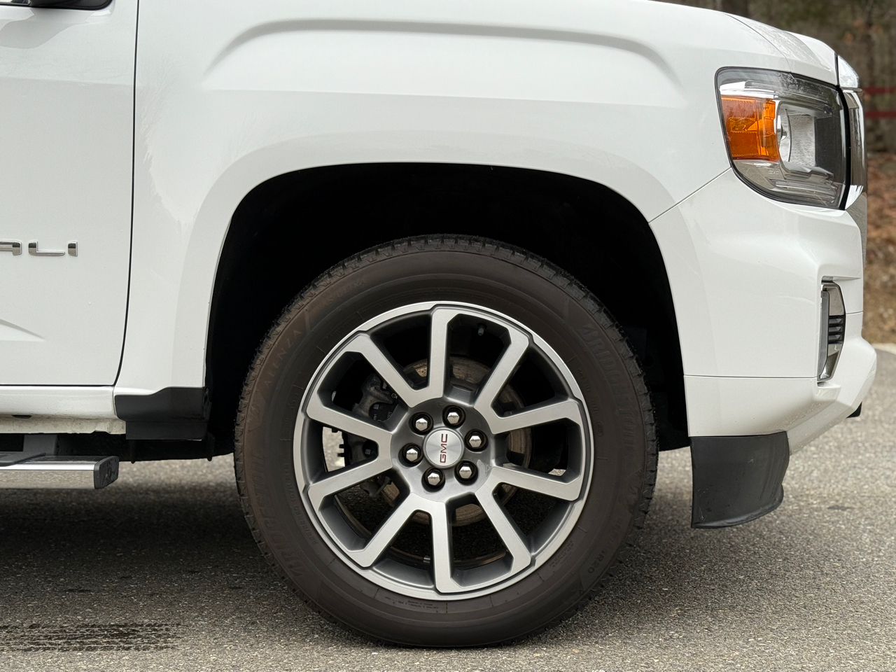 GMC Canyon 4WD Crew Cab 128" Denali 2021