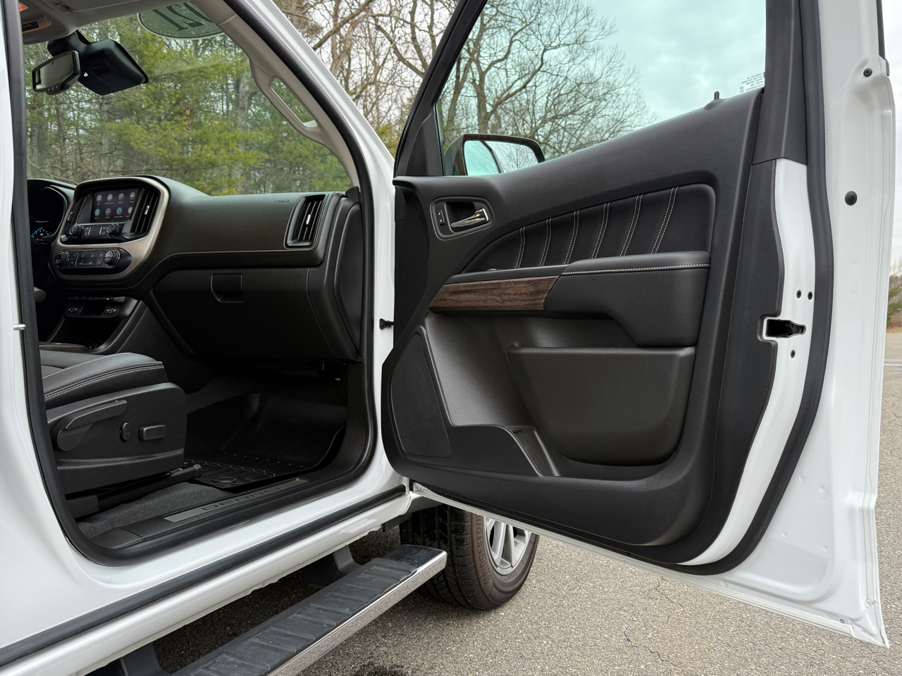 GMC Canyon 4WD Crew Cab 128" Denali 2021