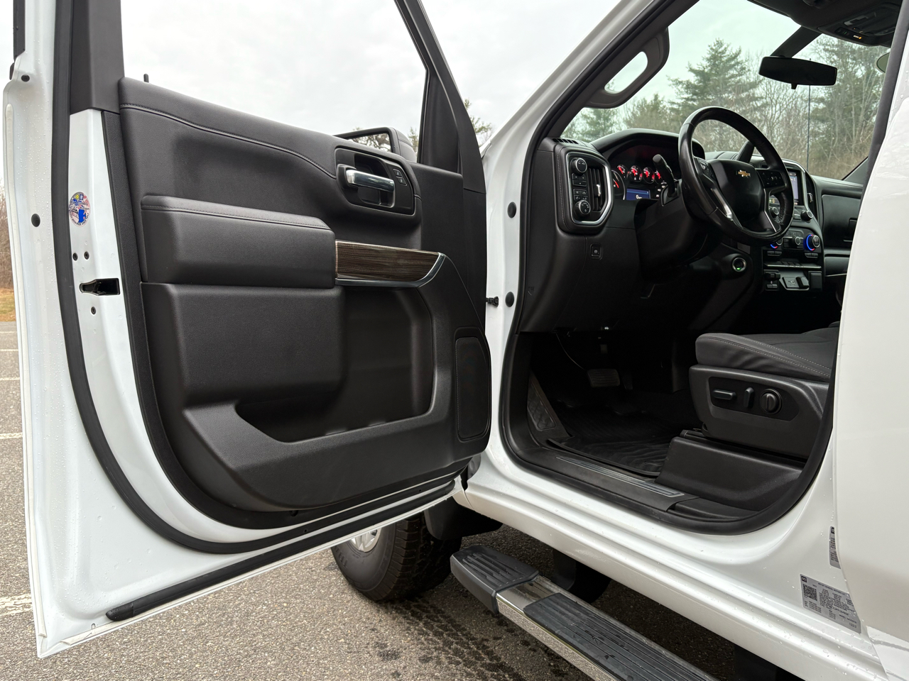 Chevrolet Silverado 2500HD 4WD Crew Cab 159" LT 2023