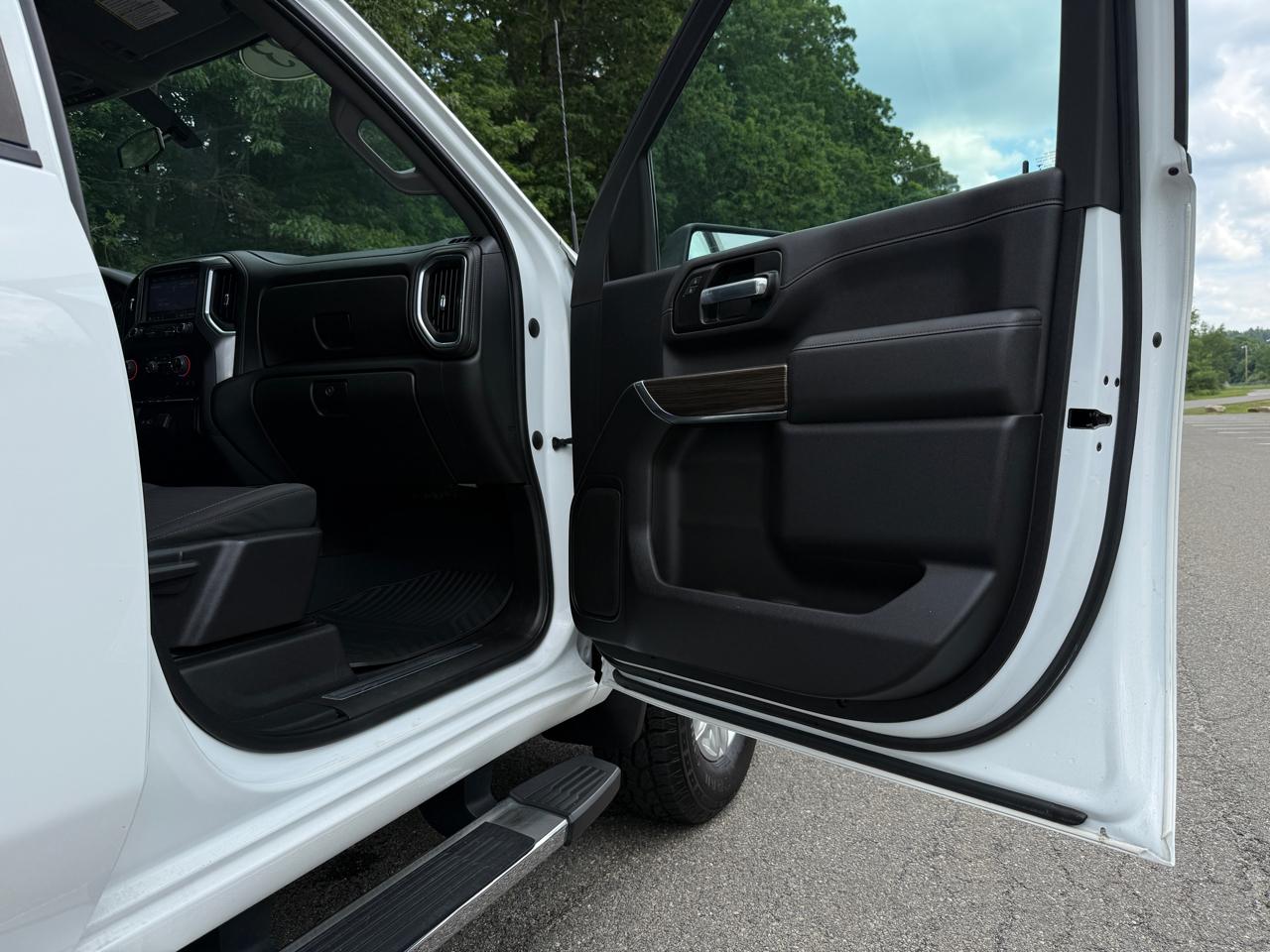 Chevrolet Silverado 2500HD 4WD Crew Cab 159" LT 2023