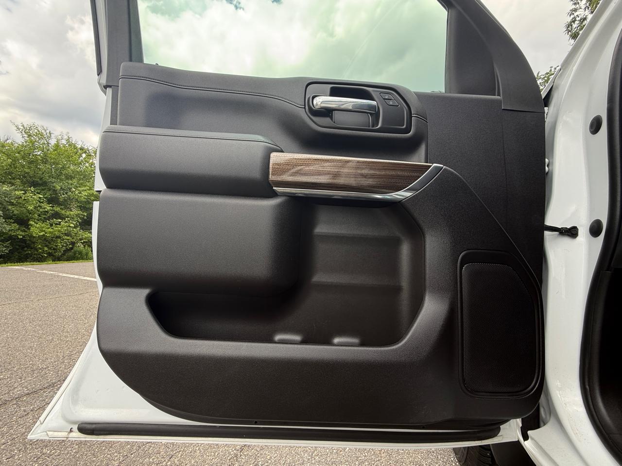 Chevrolet Silverado 2500HD 4WD Crew Cab 159" LT 2023