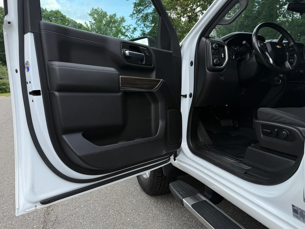 Chevrolet Silverado 2500HD 4WD Crew Cab 159" LT 2023