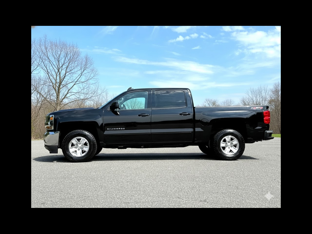 2018 Chevrolet Silverado 1500 4WD Crew Cab 143.5" LT w/1LT