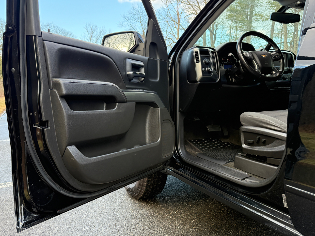 Chevrolet Silverado 1500 4WD Crew Cab 143.5" LT w/1LT 2018