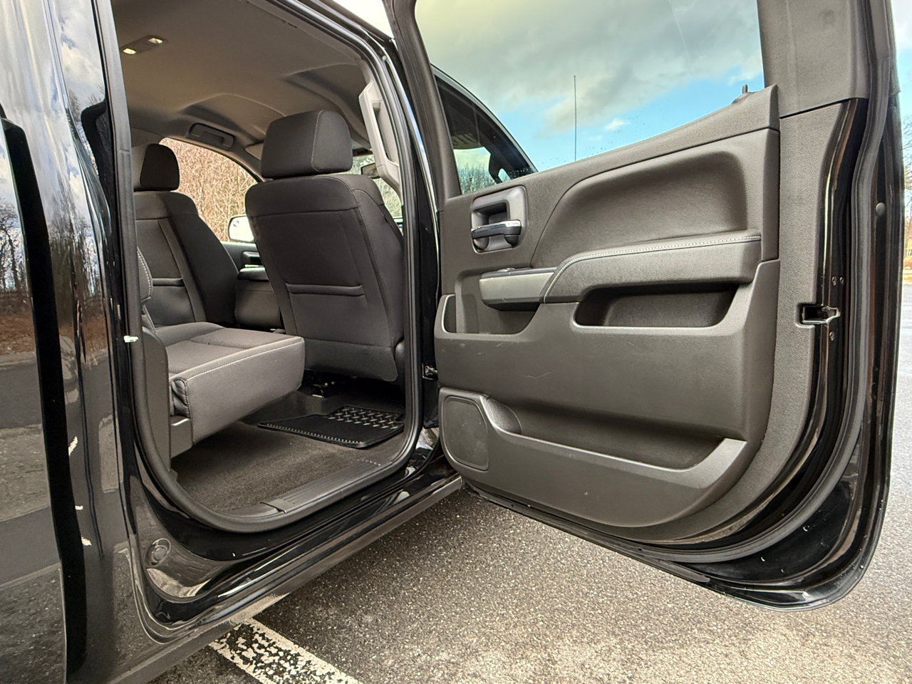 Chevrolet Silverado 1500 4WD Crew Cab 143.5" LT w/1LT 2018