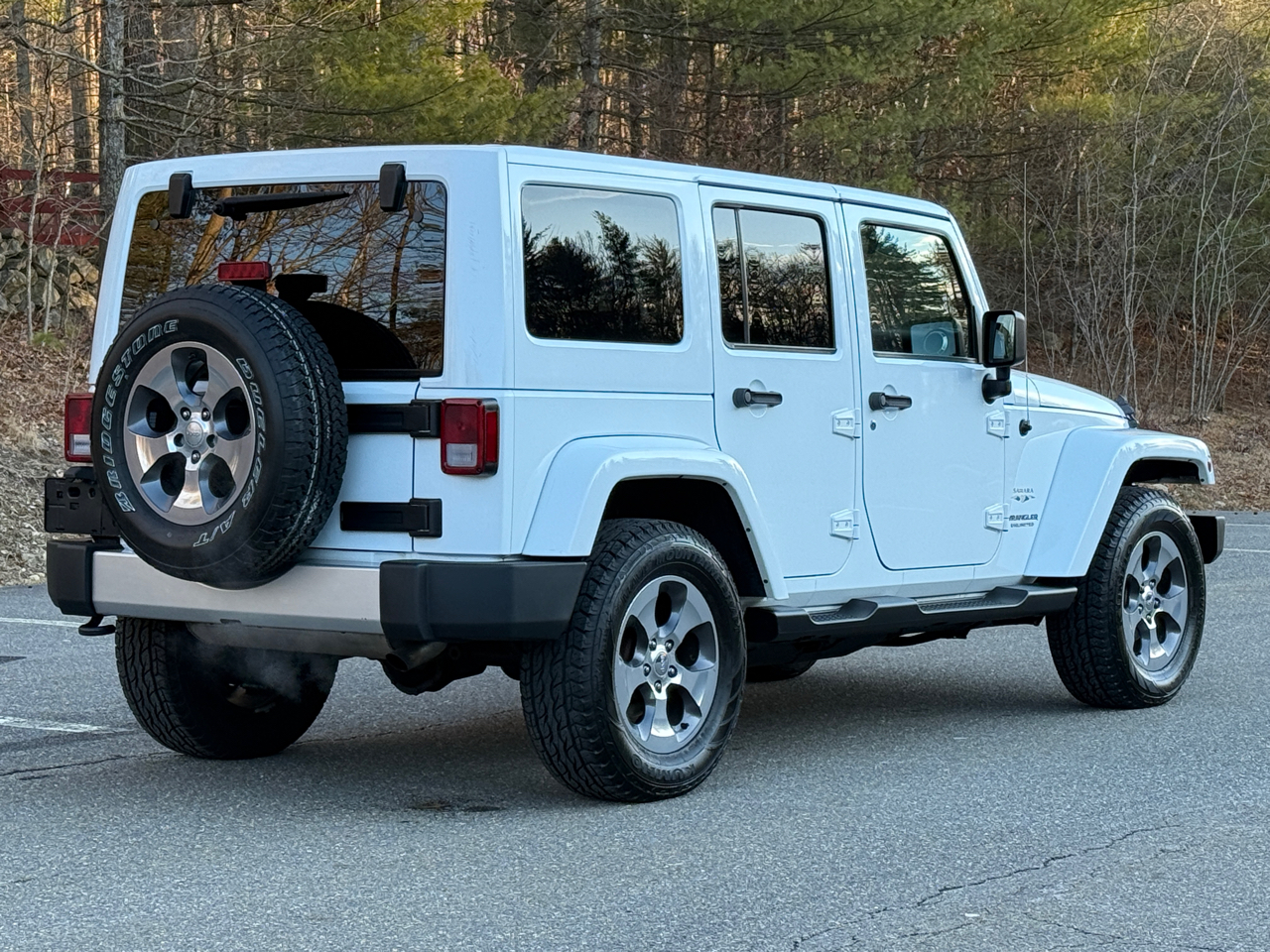 Jeep Wrangler Unlimited 4WD 4dr Sahara 2017