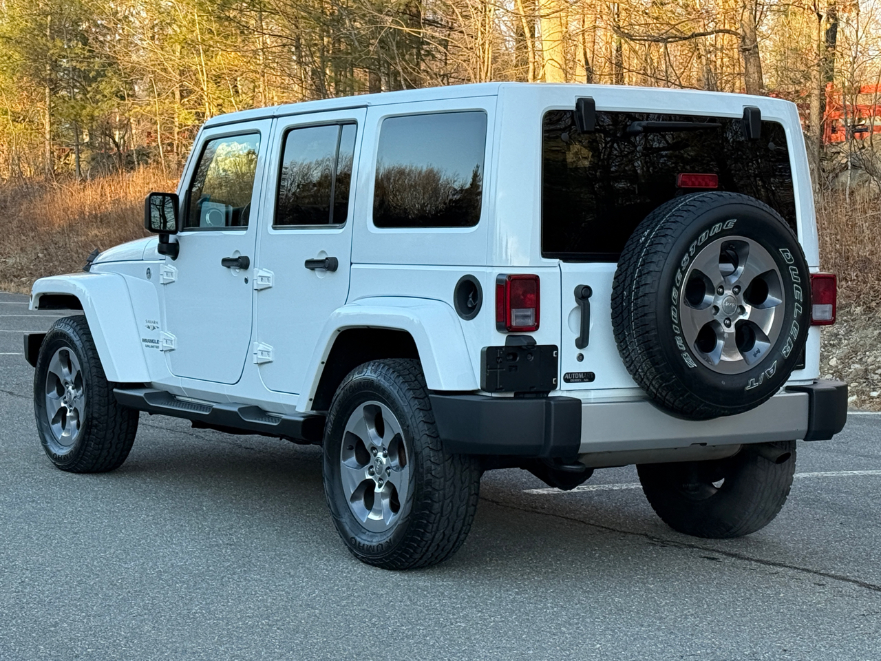 Jeep Wrangler Unlimited 4WD 4dr Sahara 2017