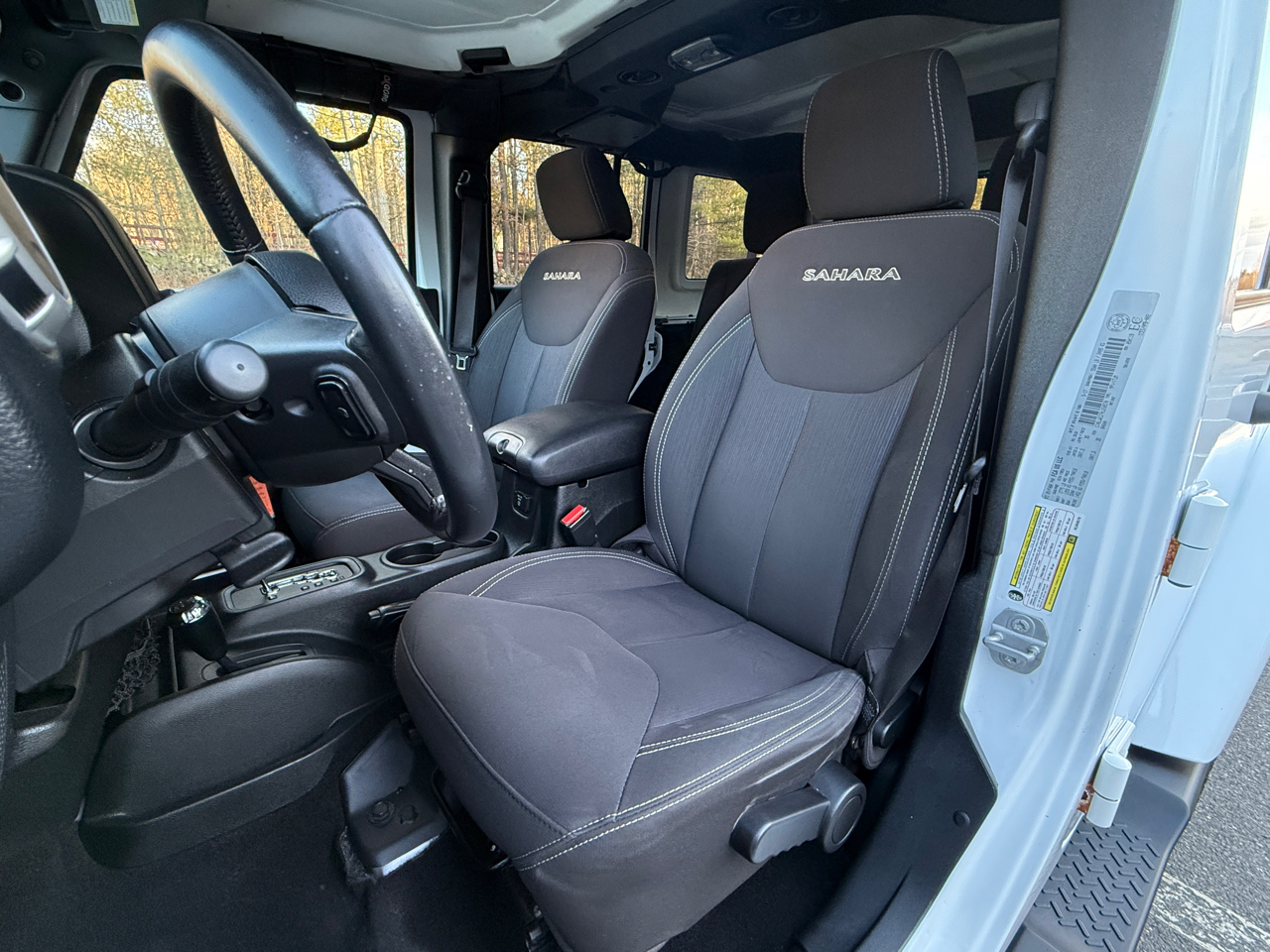 Jeep Wrangler Unlimited 4WD 4dr Sahara 2017