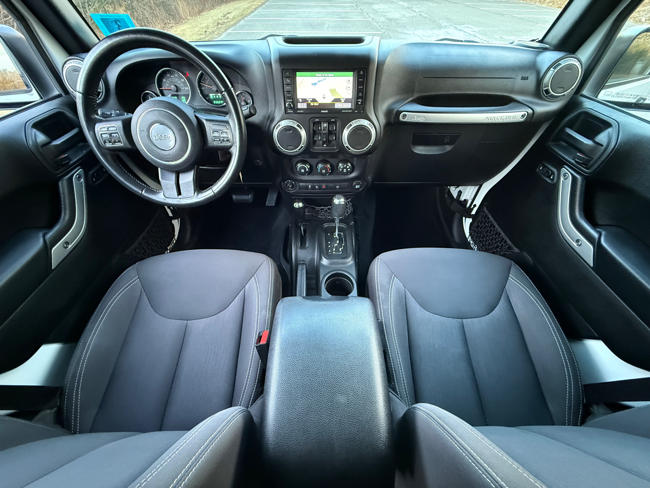 Jeep Wrangler Unlimited 4WD 4dr Sahara 2017