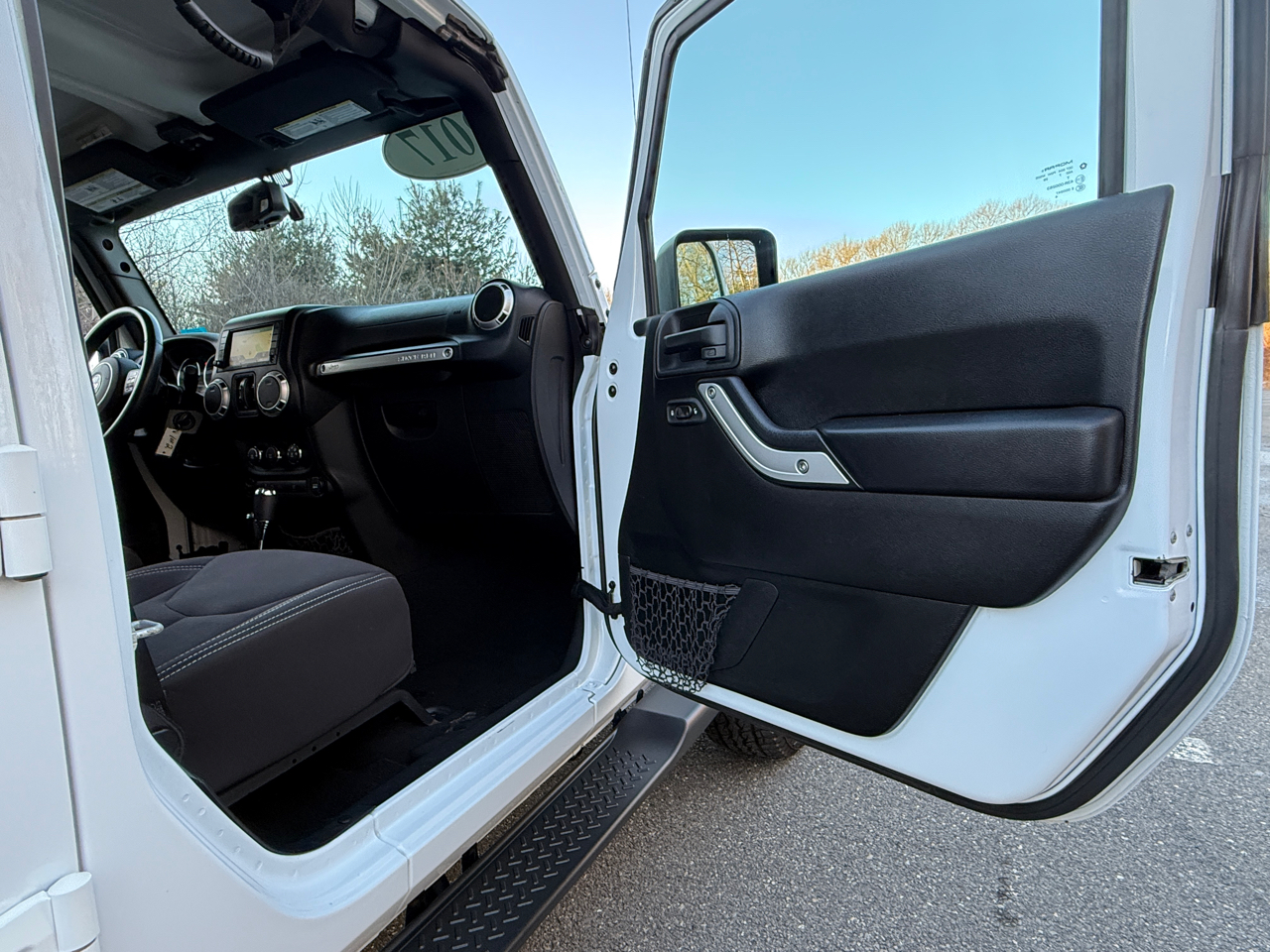 Jeep Wrangler Unlimited 4WD 4dr Sahara 2017