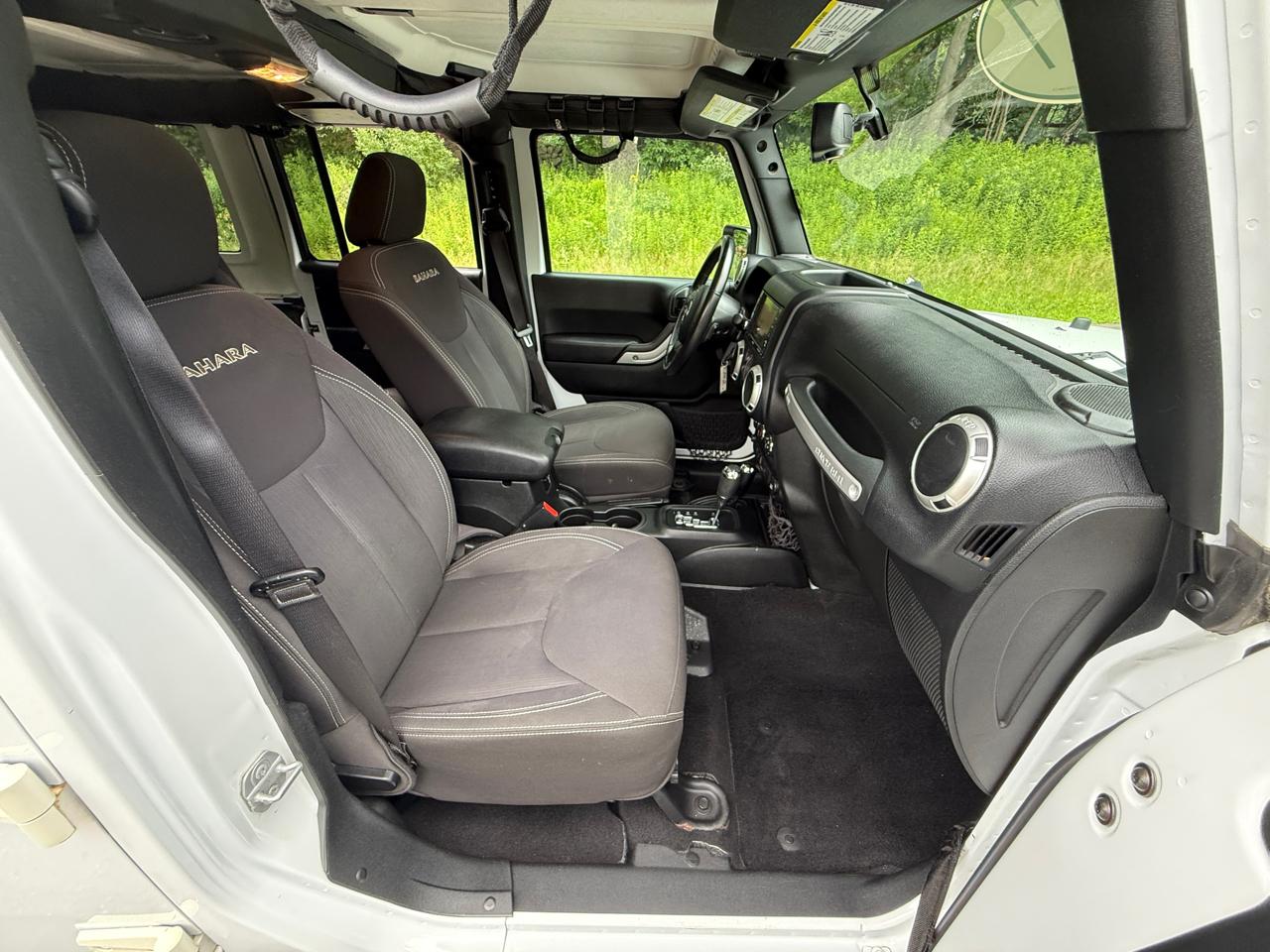 Jeep Wrangler Unlimited 4WD 4dr Sahara 2017