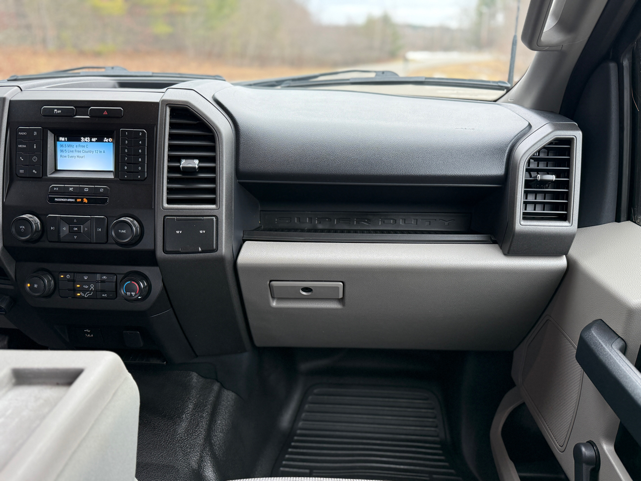 Ford Super Duty F-350 SRW XL 4WD Crew Cab 6.75' Box 2022