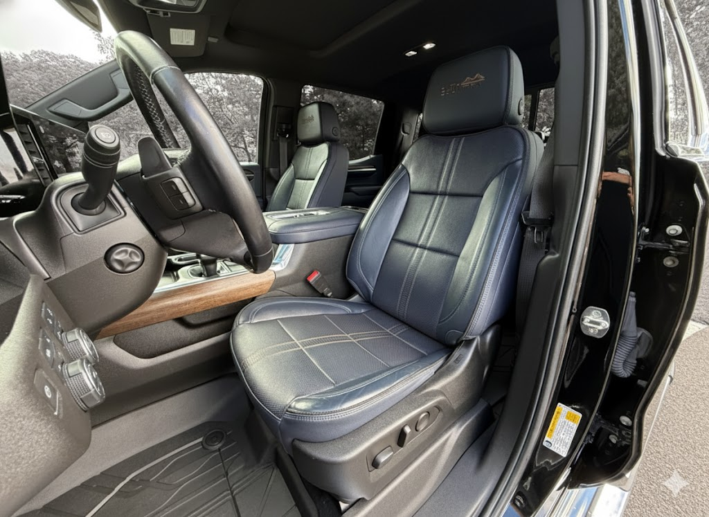 Chevrolet Silverado 1500 4WD Crew Cab 147" High Country 2022