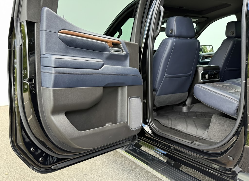 Chevrolet Silverado 1500 4WD Crew Cab 147" High Country 2022