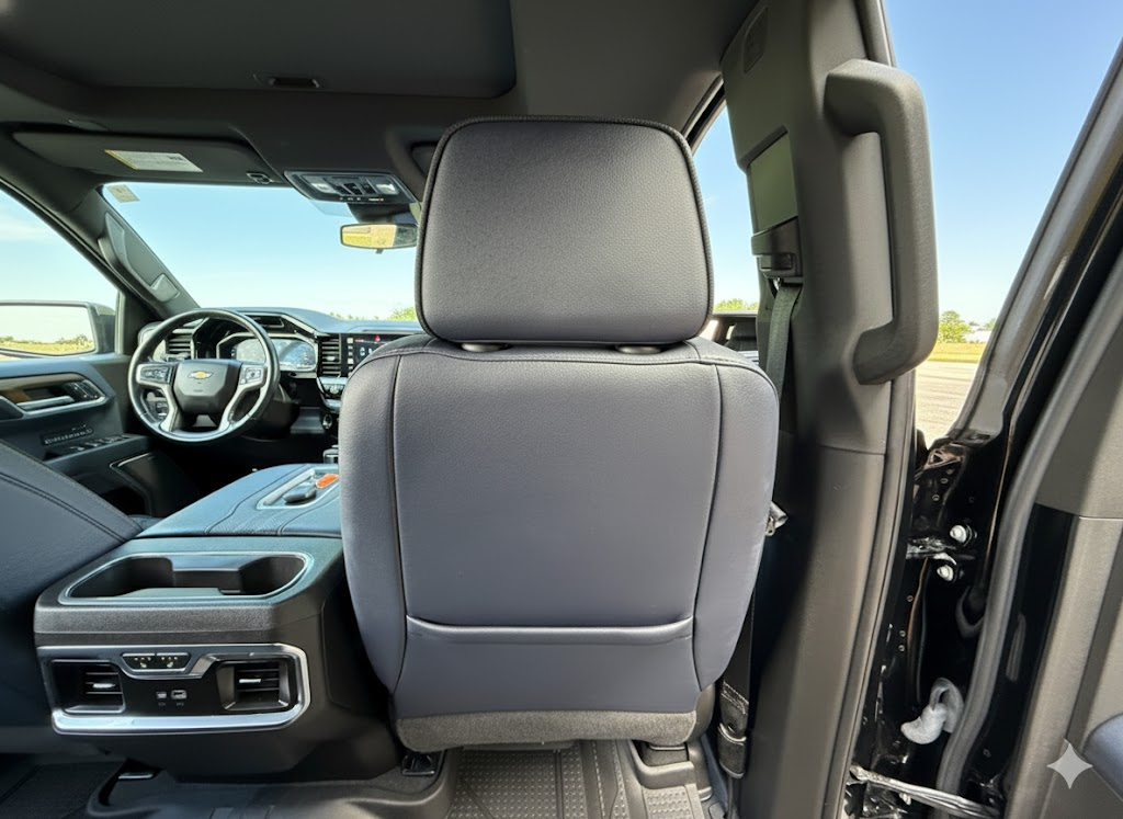 Chevrolet Silverado 1500 4WD Crew Cab 147" High Country 2022