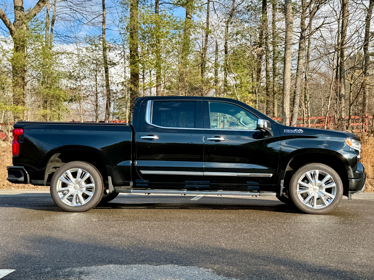 Chevrolet Silverado 1500 4WD Crew Cab 147" High Country 2022
