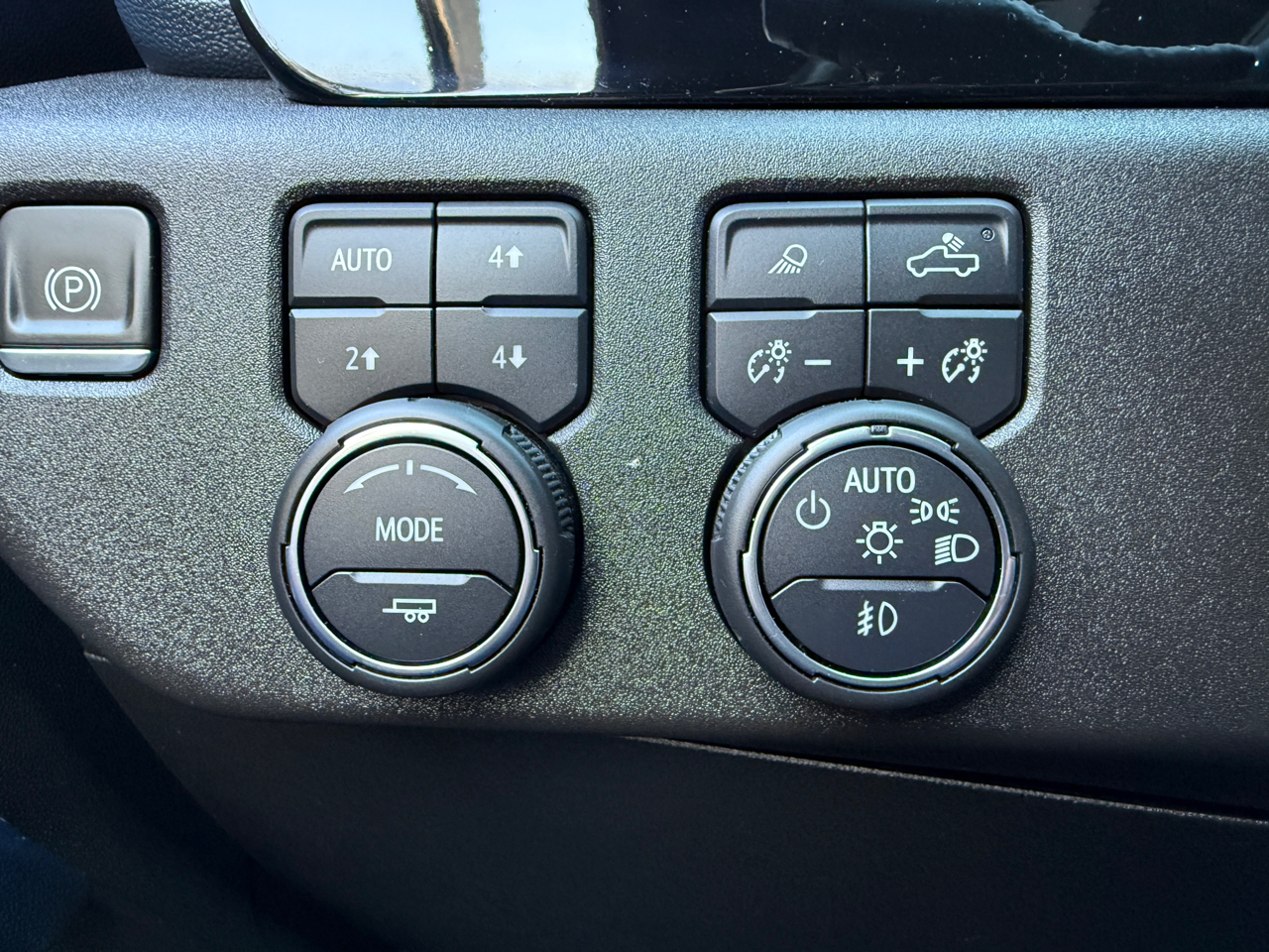 Chevrolet Silverado 1500 4WD Crew Cab 147" High Country 2022