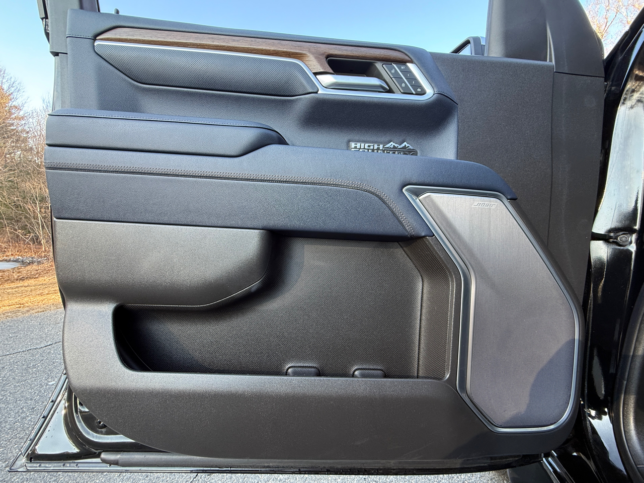 Chevrolet Silverado 1500 4WD Crew Cab 147" High Country 2022