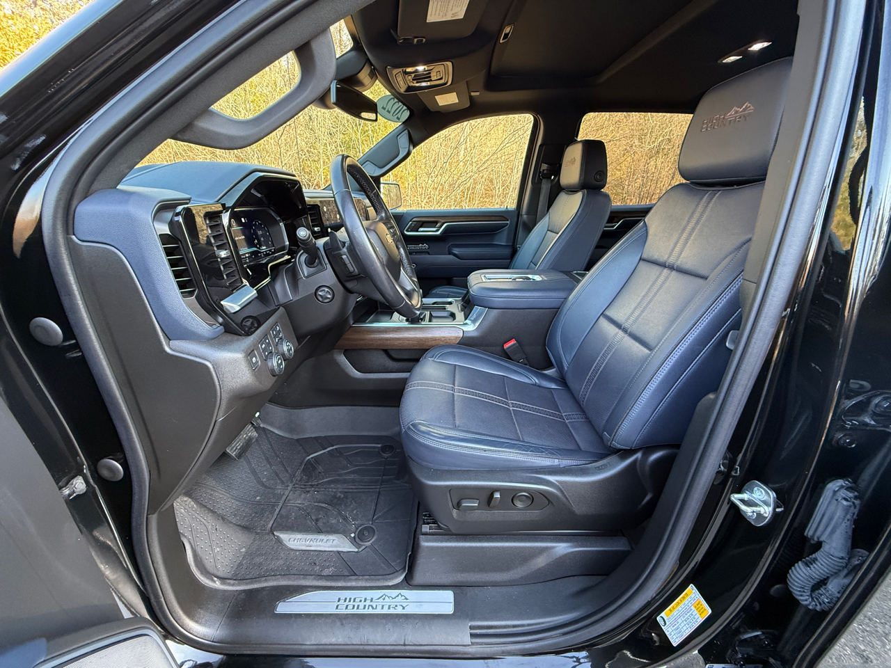 Chevrolet Silverado 1500 4WD Crew Cab 147" High Country 2022