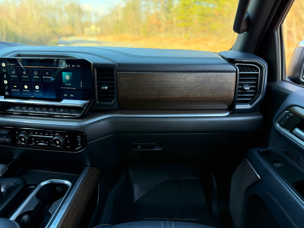 Chevrolet Silverado 1500 4WD Crew Cab 147" High Country 2022