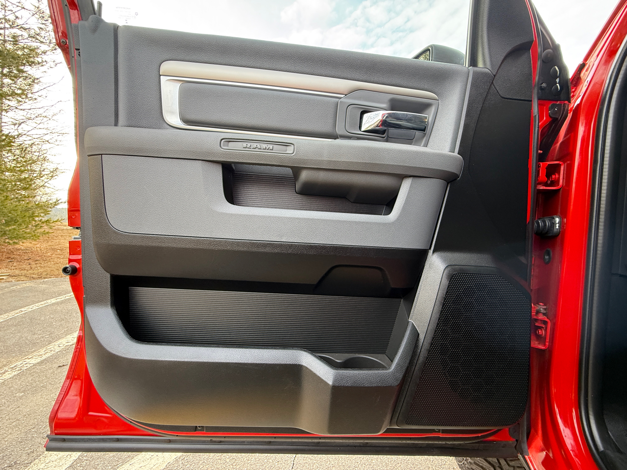 RAM 1500 Classic Warlock 4x4 Quad Cab 6'4" Box 2019