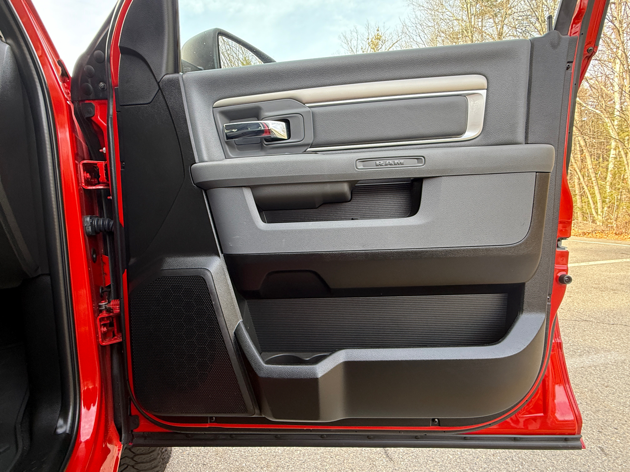 RAM 1500 Classic Warlock 4x4 Quad Cab 6'4" Box 2019