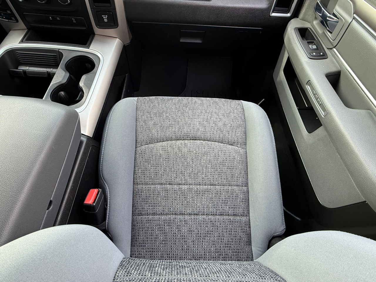 RAM 1500 Classic Warlock 4x4 Quad Cab 6'4" Box 2019