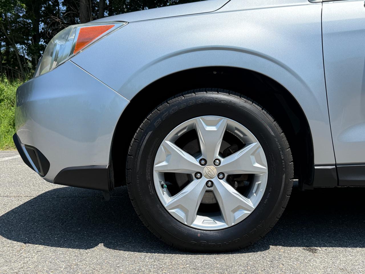 Subaru Forester 4dr CVT 2.5i Premium PZEV 2015