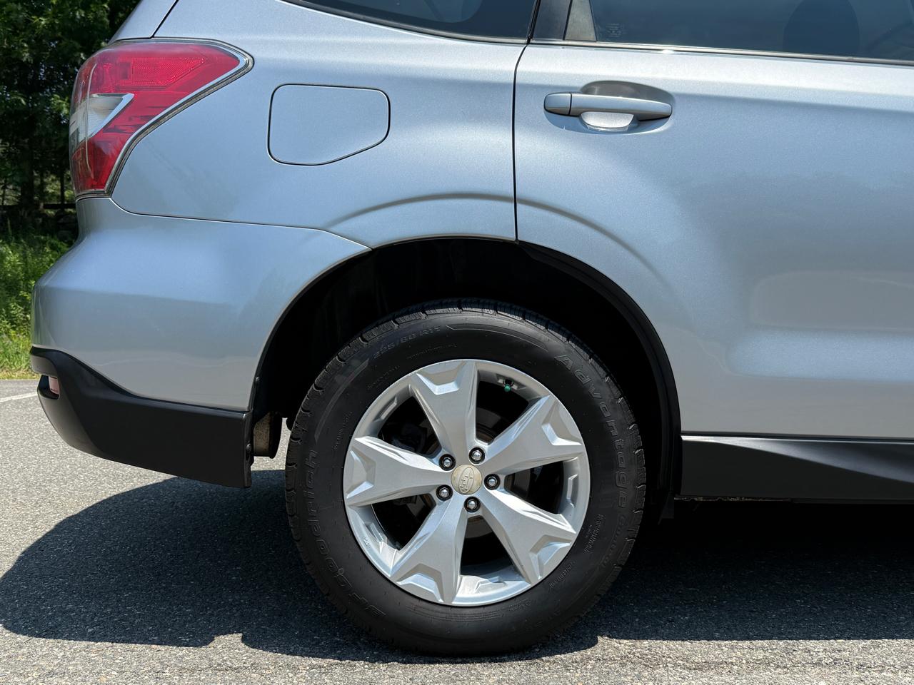 Subaru Forester 4dr CVT 2.5i Premium PZEV 2015