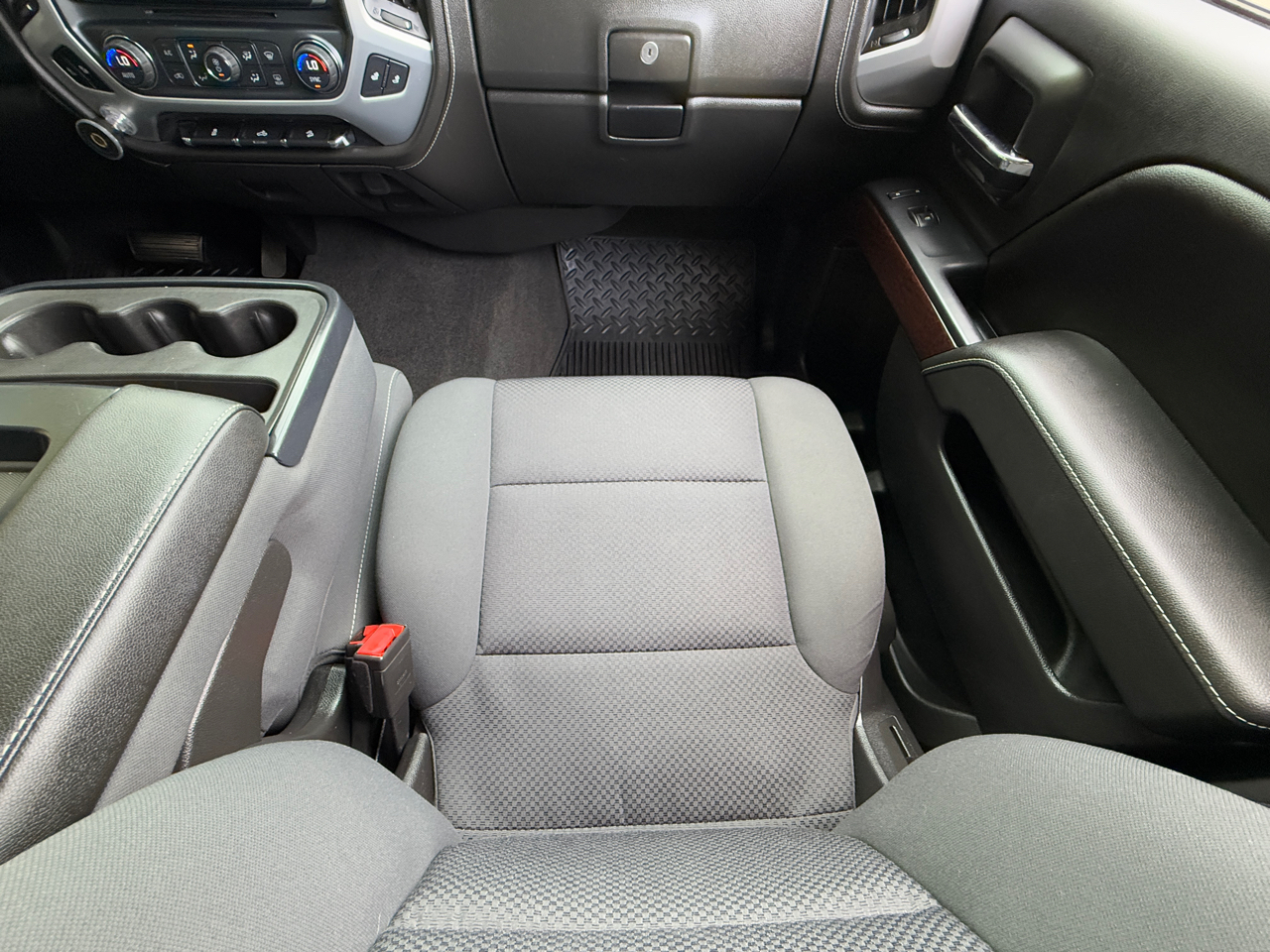 2016 Gmc Sierra SLE photo 27