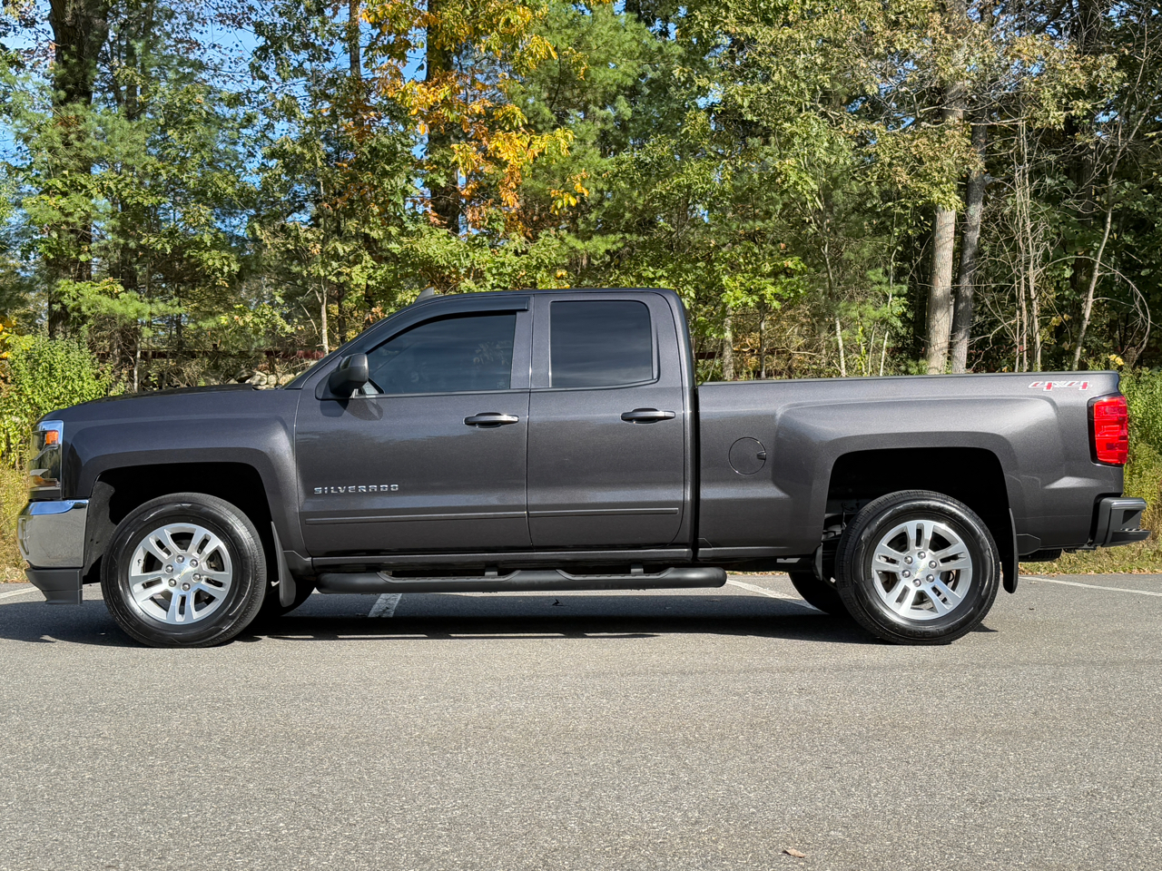 2016 Chevrolet Silverado 1500 4WD Double Cab 143.5" LT w/1LT