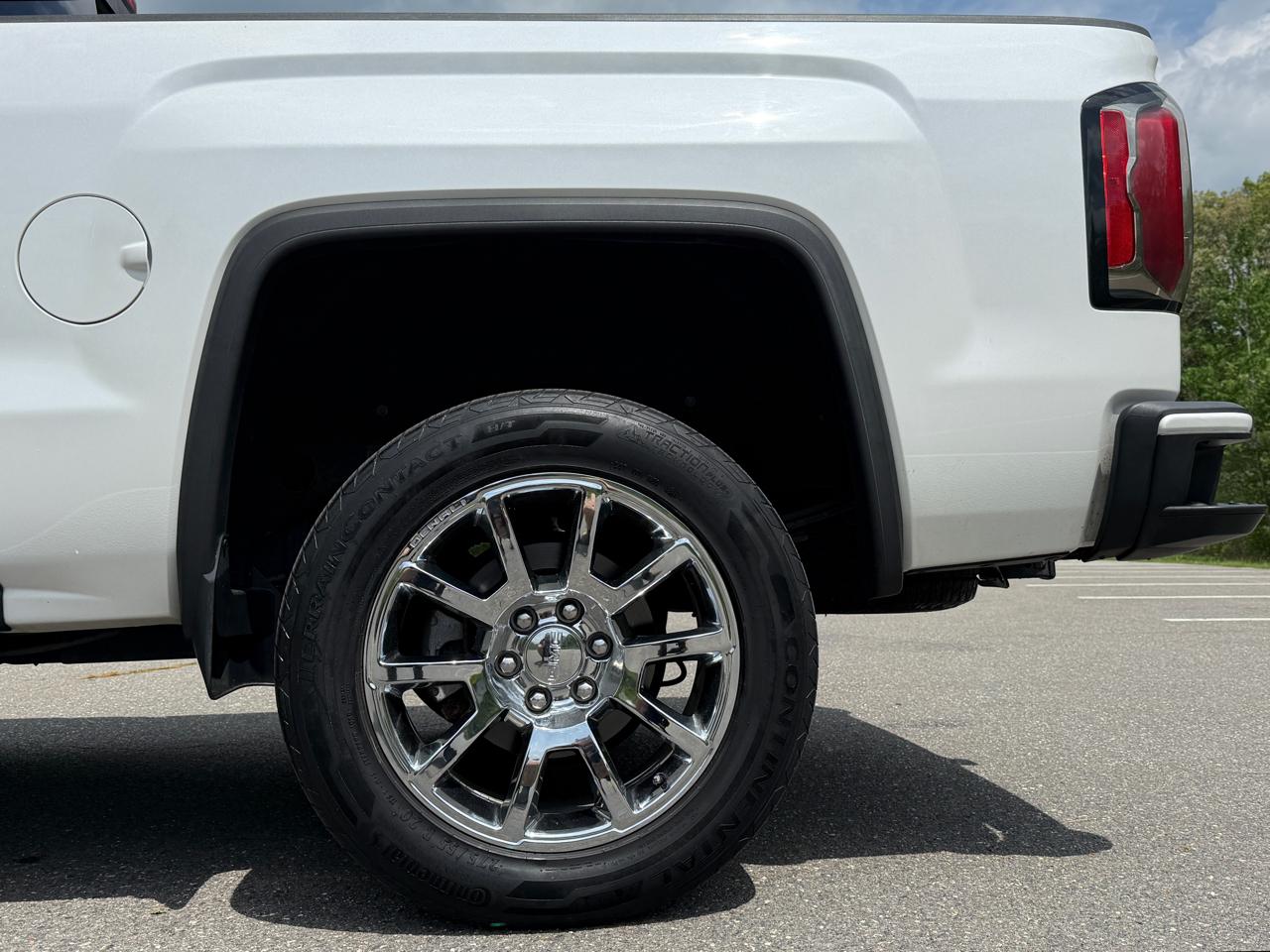 GMC Sierra 1500 4WD Crew Cab 143.5" Denali 2017