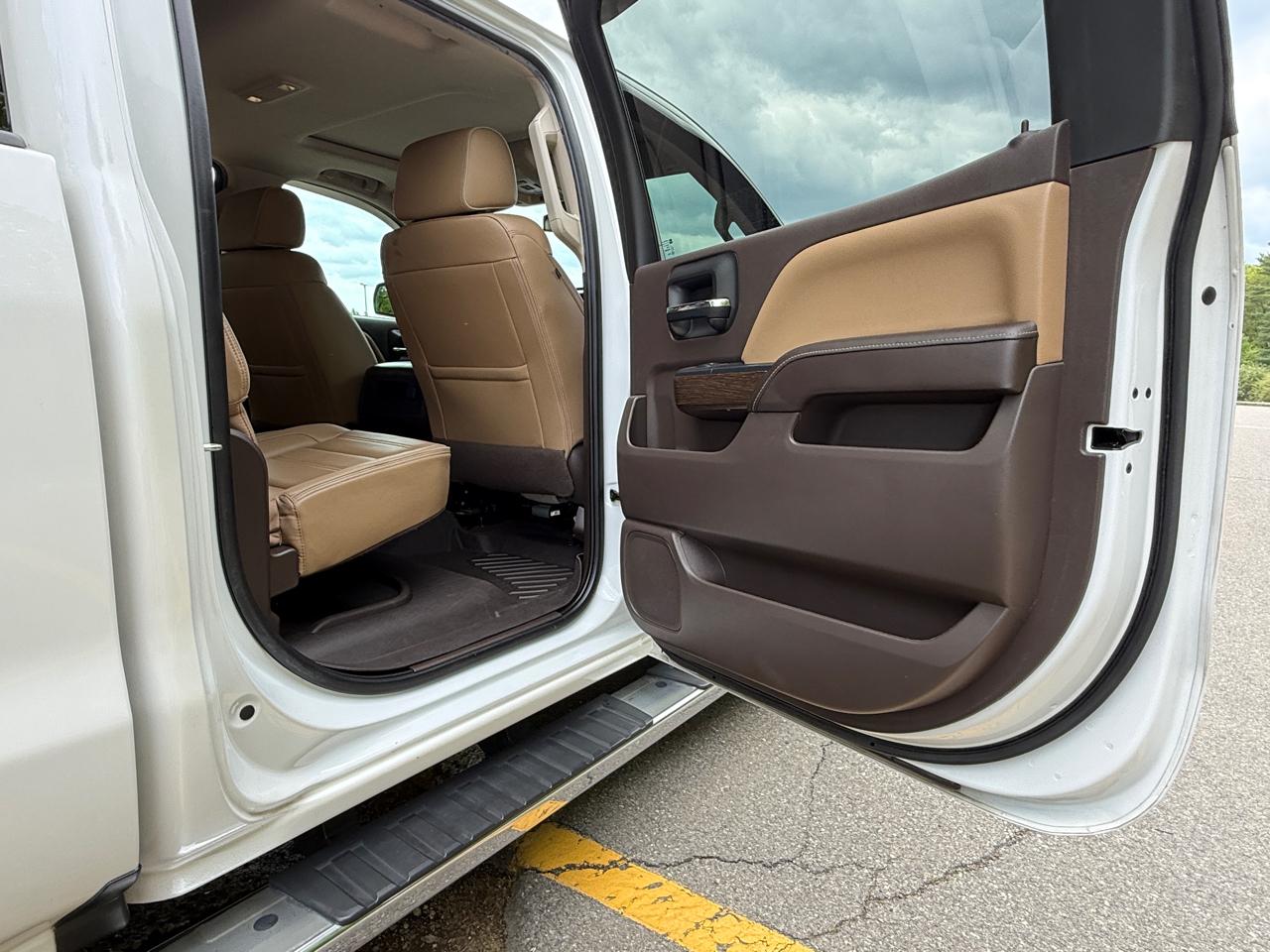 GMC Sierra 1500 4WD Crew Cab 143.5" Denali 2017