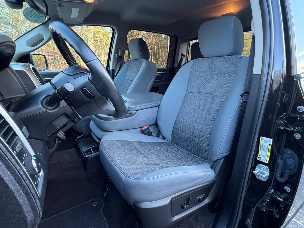 RAM 1500 Big Horn 4x4 Crew Cab 5'7" Box 2018