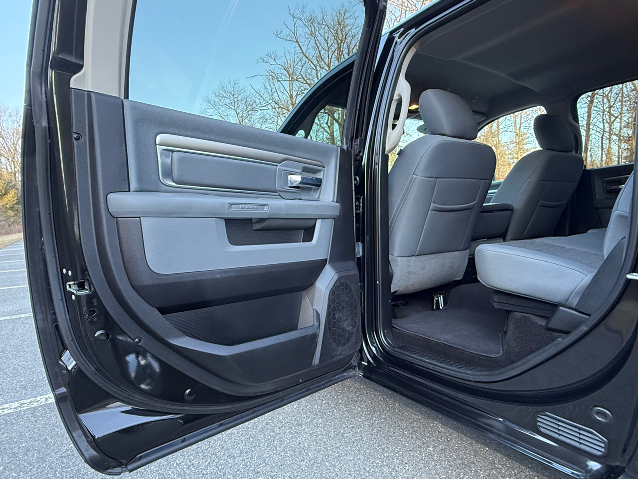 RAM 1500 Big Horn 4x4 Crew Cab 5'7" Box 2018