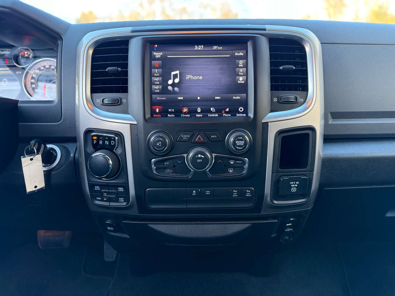 RAM 1500 Big Horn 4x4 Crew Cab 5'7" Box 2018