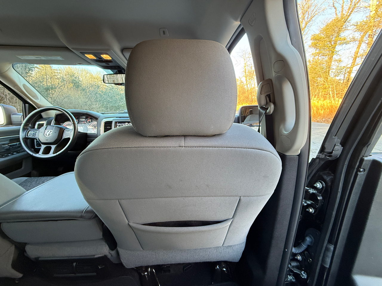 RAM 1500 Big Horn 4x4 Crew Cab 5'7" Box 2018