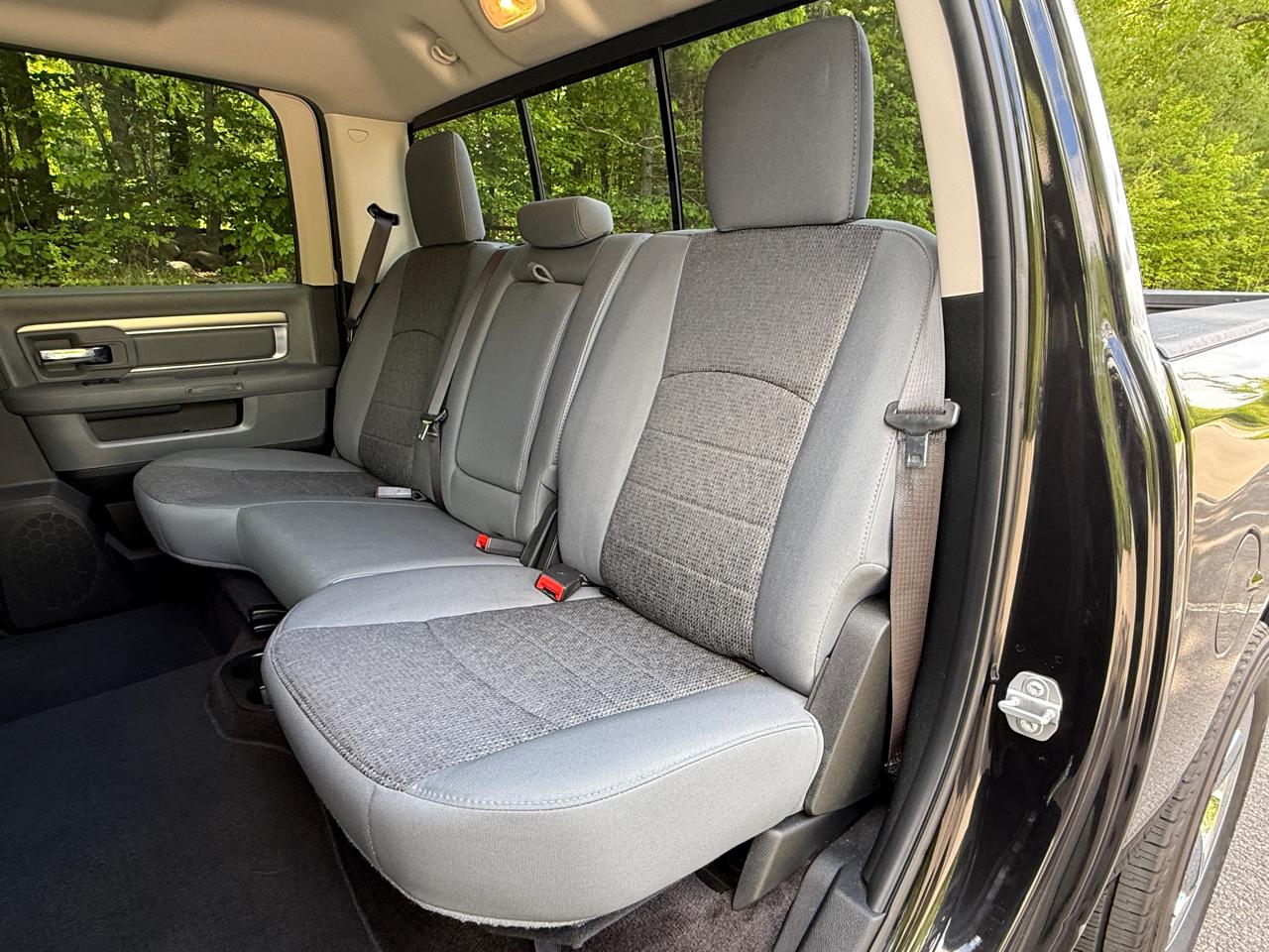 RAM 1500 Big Horn 4x4 Crew Cab 5'7" Box 2018