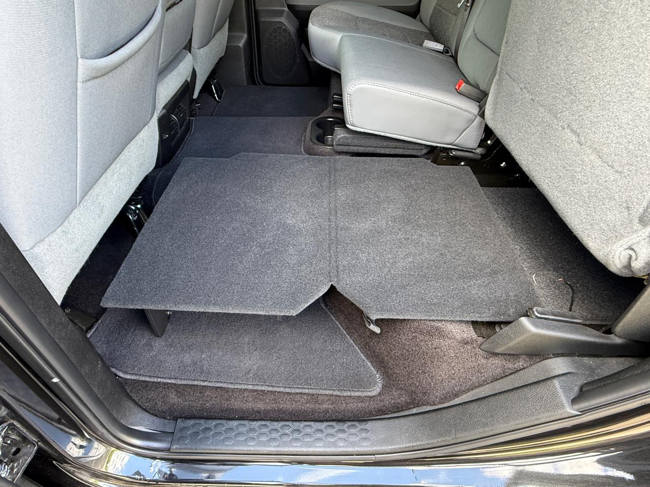 RAM 1500 Big Horn 4x4 Crew Cab 5'7" Box 2018