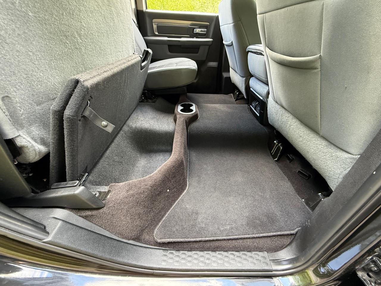 RAM 1500 Big Horn 4x4 Crew Cab 5'7" Box 2018