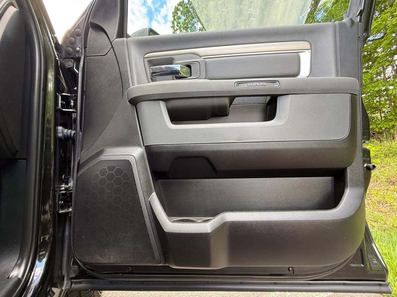 RAM 1500 Big Horn 4x4 Crew Cab 5'7" Box 2018