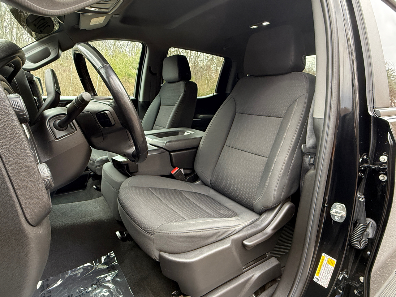 Chevrolet Silverado 1500 4WD Crew Cab 147" Custom Trail Boss 2021