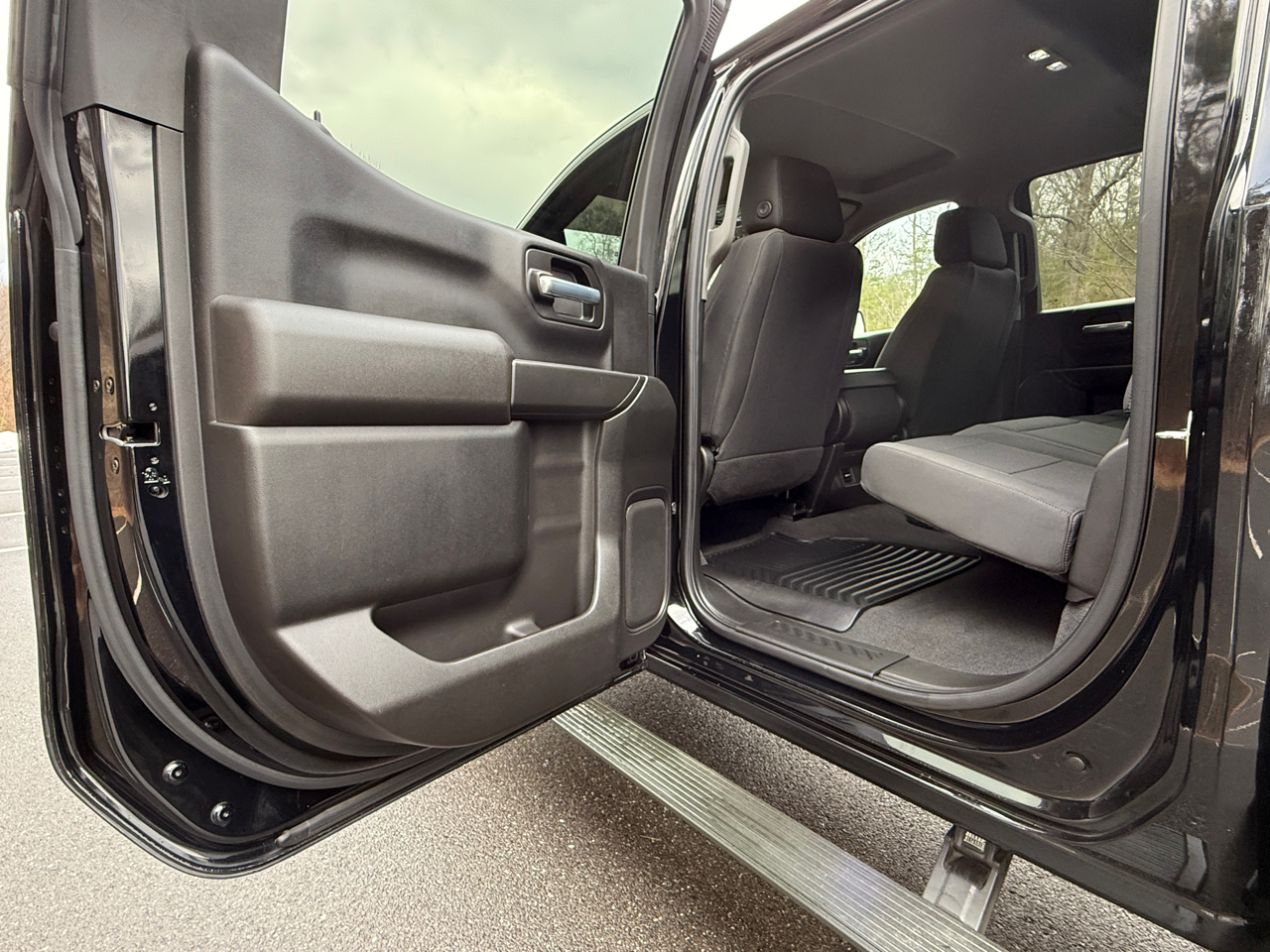 Chevrolet Silverado 1500 4WD Crew Cab 147" Custom Trail Boss 2021