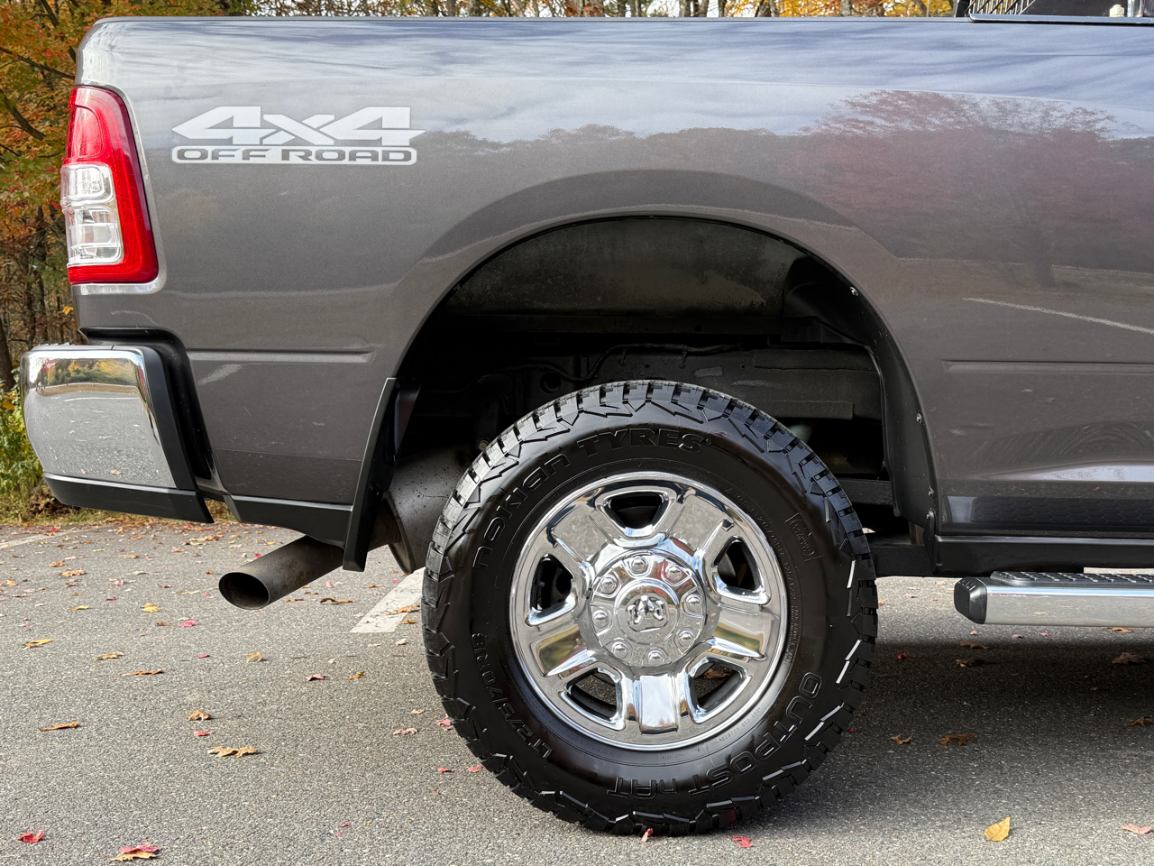 RAM 2500 Tradesman 4x4 Crew Cab 6'4" Box 2021 RAM 2500 Tradesman 4x4 Crew Cab 6'4" Box 2021