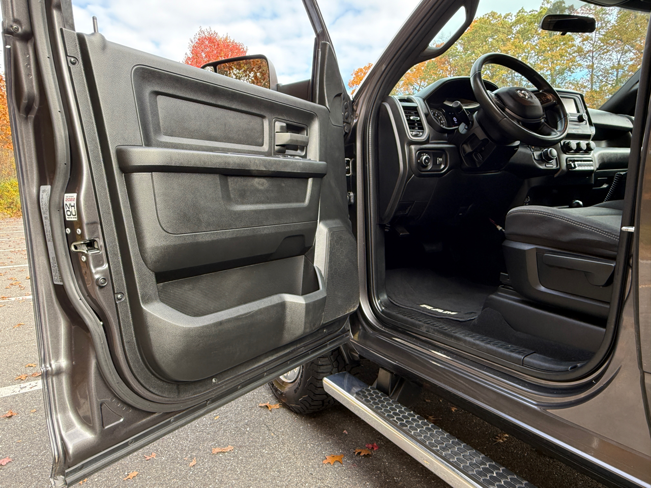 RAM 2500 Tradesman 4x4 Crew Cab 6'4" Box 2021 RAM 2500 Tradesman 4x4 Crew Cab 6'4" Box 2021