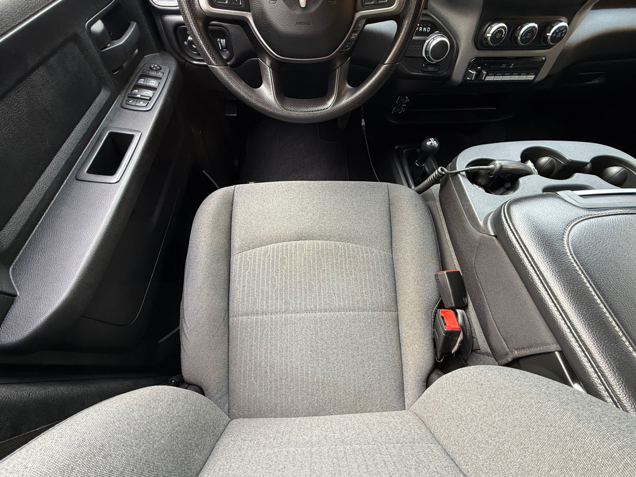 RAM 2500 Tradesman 4x4 Crew Cab 6'4" Box 2021 RAM 2500 Tradesman 4x4 Crew Cab 6'4" Box 2021