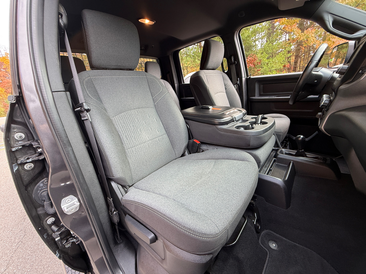 RAM 2500 Tradesman 4x4 Crew Cab 6'4" Box 2021 RAM 2500 Tradesman 4x4 Crew Cab 6'4" Box 2021